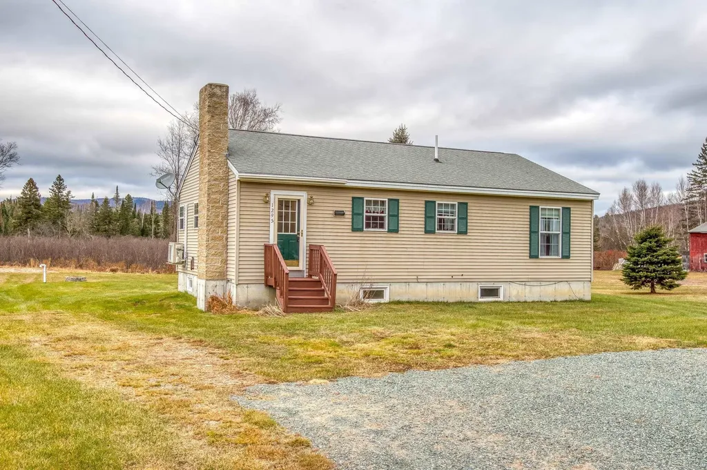 1295 Us Route 16 Dummer NH 03588