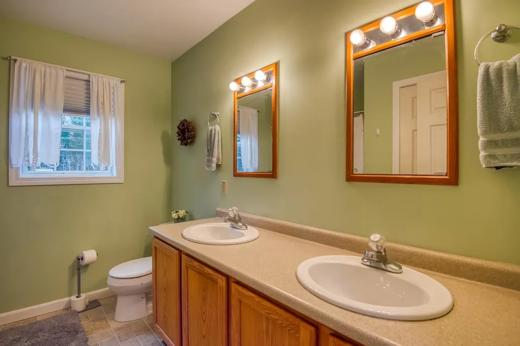 1295 Nh Route 16 Dummer NH 03588