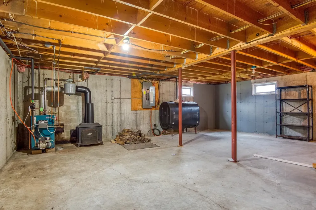 1295 Nh Route 16 Dummer NH 03588