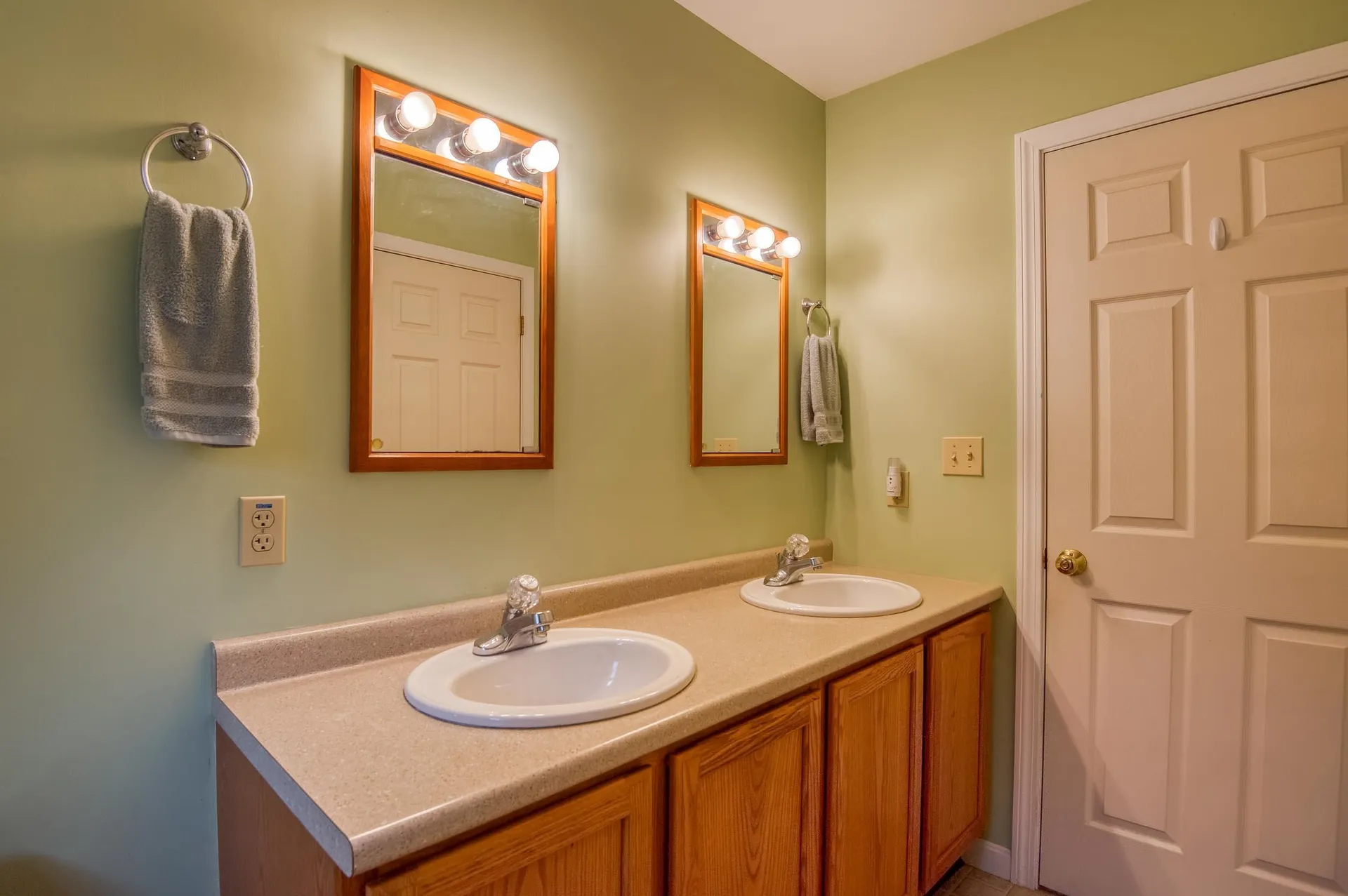 1295 Nh Route 16 Dummer NH 03588