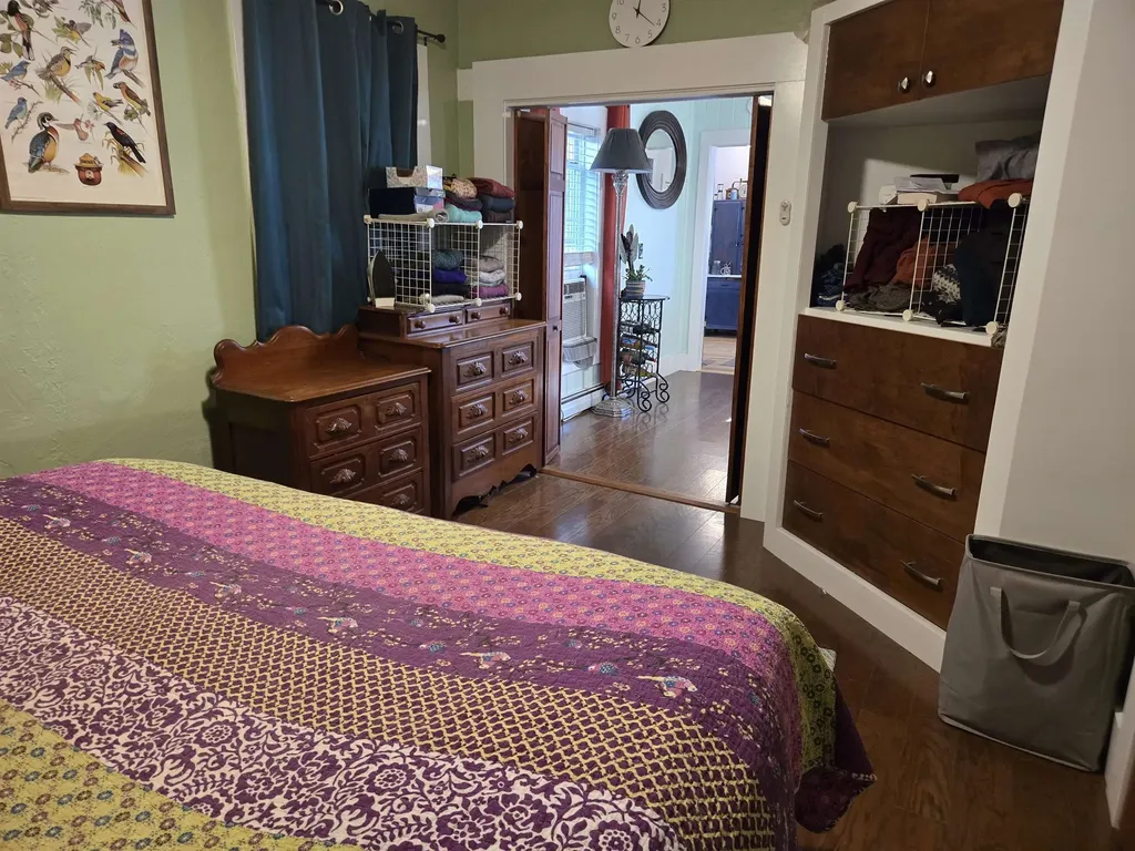 48 Maple Square Franklin NH 03235