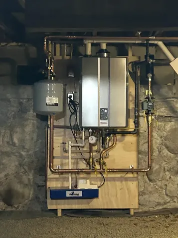 48 Maple Square Franklin NH 03235