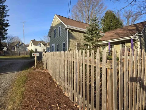 48 Maple Square Franklin NH 03235