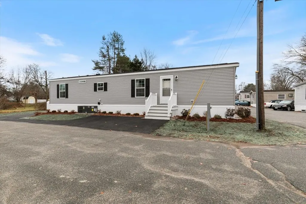 10 Princess Drive Salem NH 03079