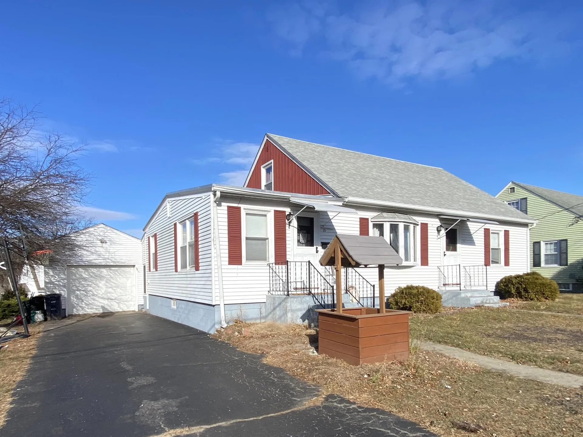 10 Belle Aire Avenue Nashua NH 03060