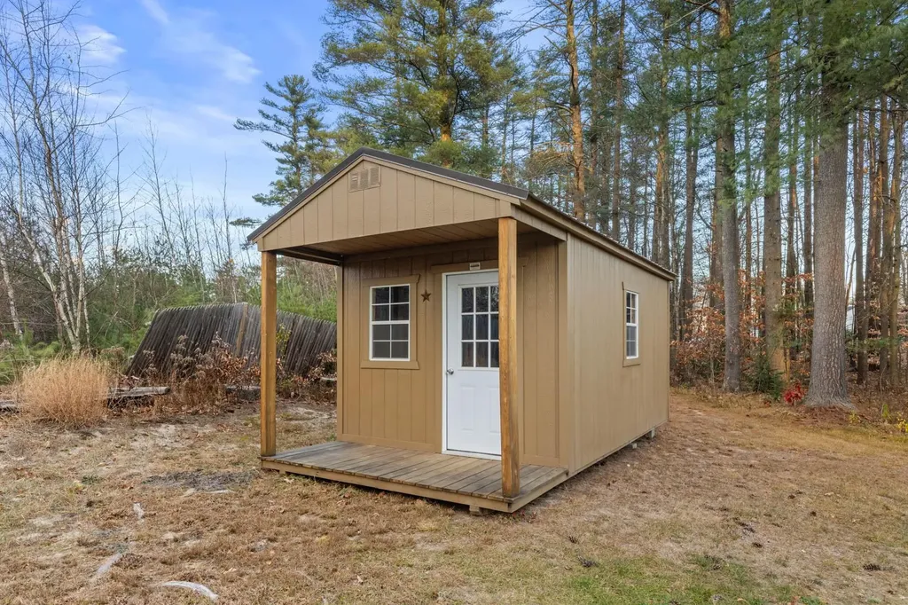 81 Milton Road Rochester NH 03868