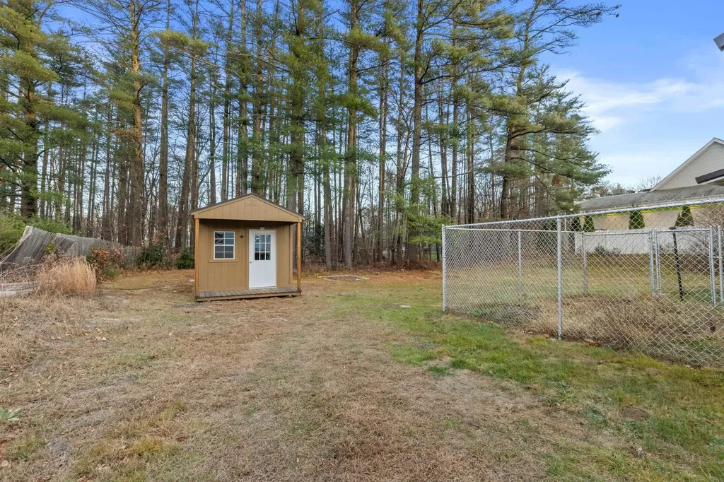 81 Milton Road Rochester NH 03868