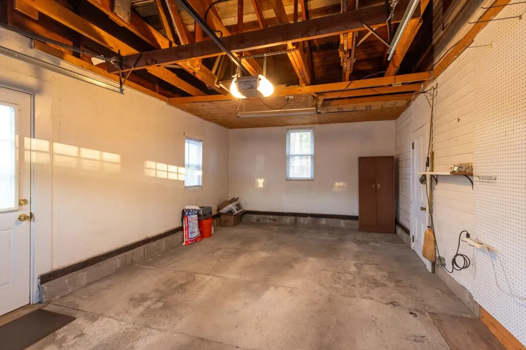 81 Milton Road Rochester NH 03868