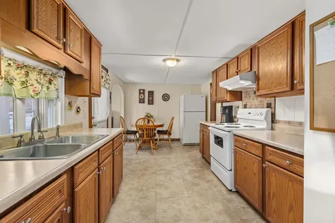 81 Milton Road Rochester NH 03868