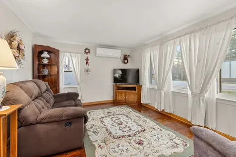 81 Milton Road Rochester NH 03868