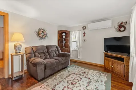 81 Milton Road Rochester NH 03868