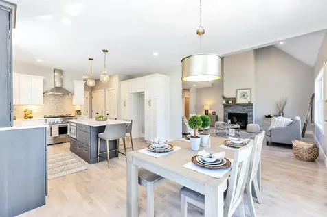 22 Treeline Drive Auburn NH 03032