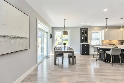 22 Treeline Drive Auburn NH 03032