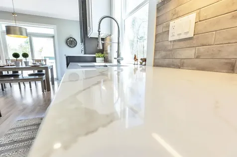 22 Treeline Drive Auburn NH 03032