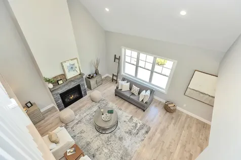 22 Treeline Drive Auburn NH 03032