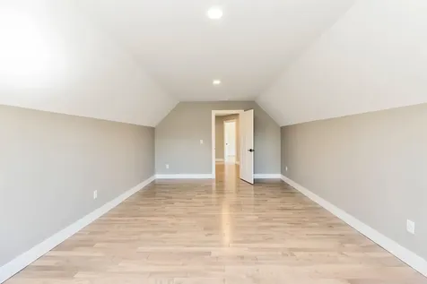 22 Treeline Drive Auburn NH 03032