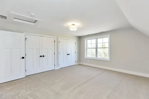 22 Treeline Drive Auburn NH 03032