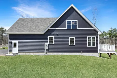 22 Treeline Drive Auburn NH 03032