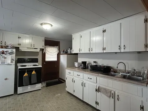 14 Parsons Street Colebrook NH 03576