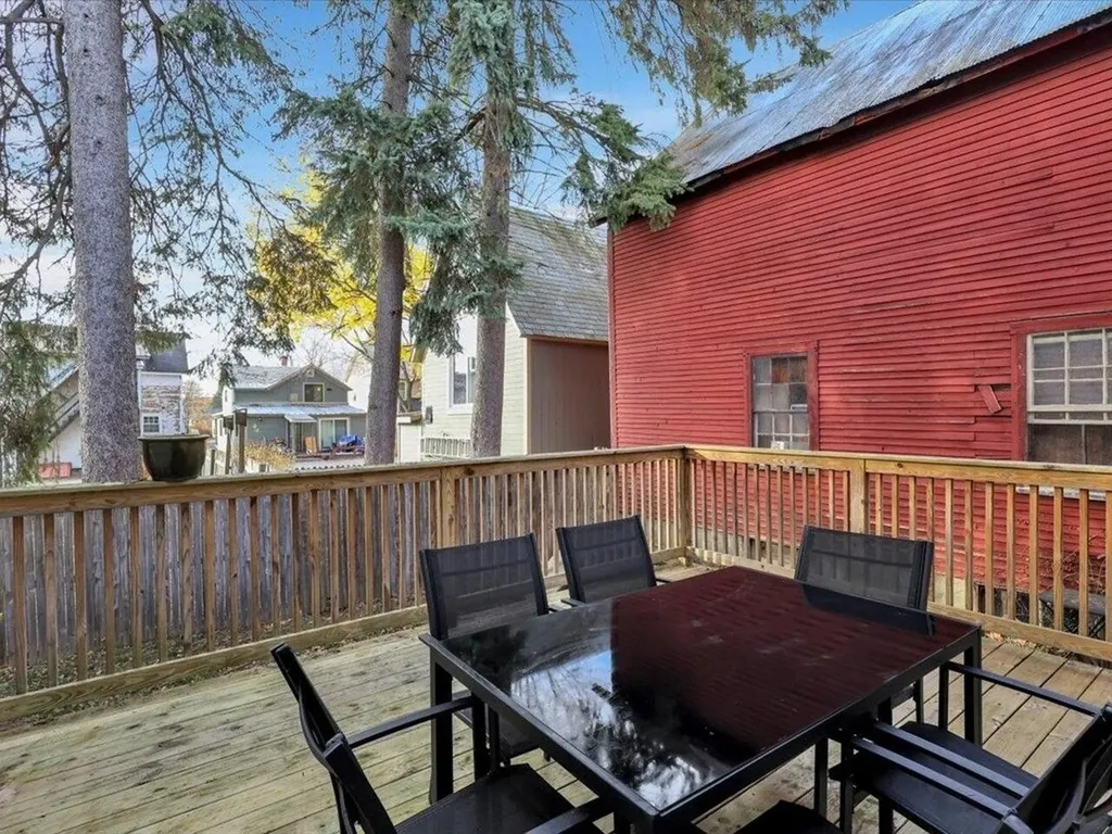 89h North Champlain Street Burlington VT 05401