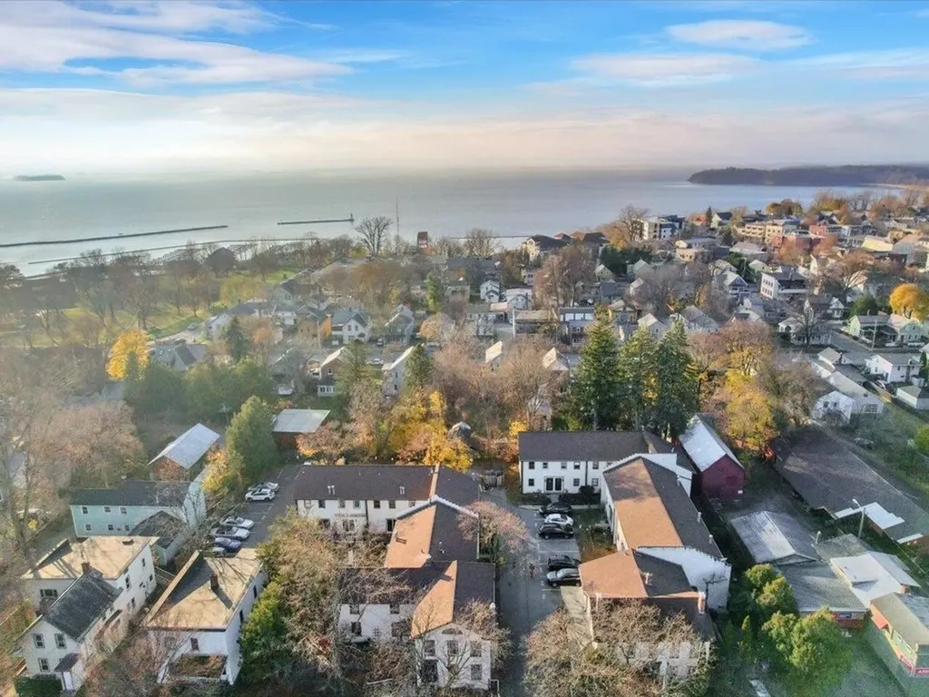 89h North Champlain Street Burlington VT 05401