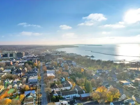 89h North Champlain Street Burlington VT 05401