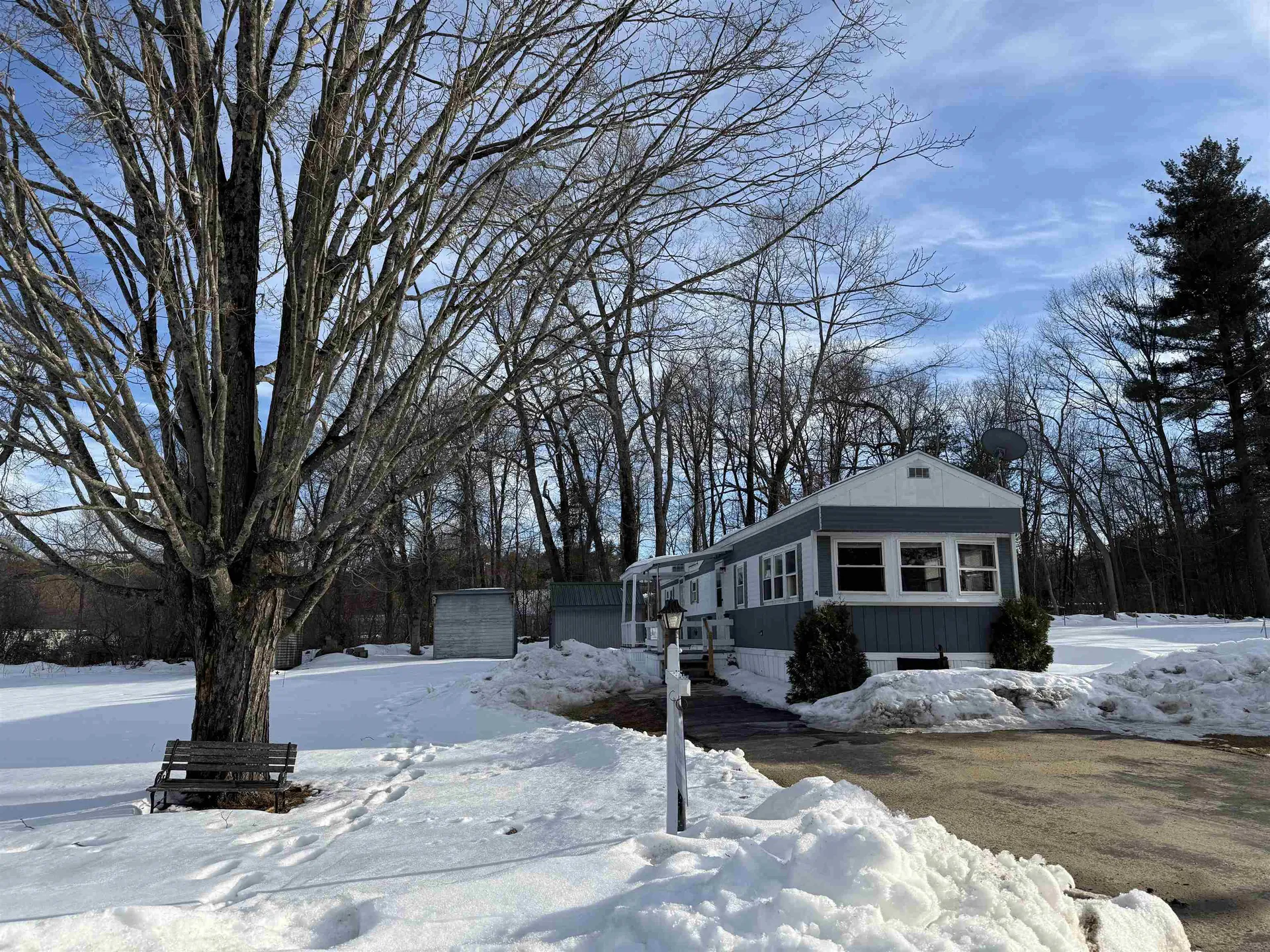 97 Fordway Extension Derry NH 03038