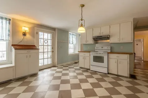 196 North Street Chester VT 05143