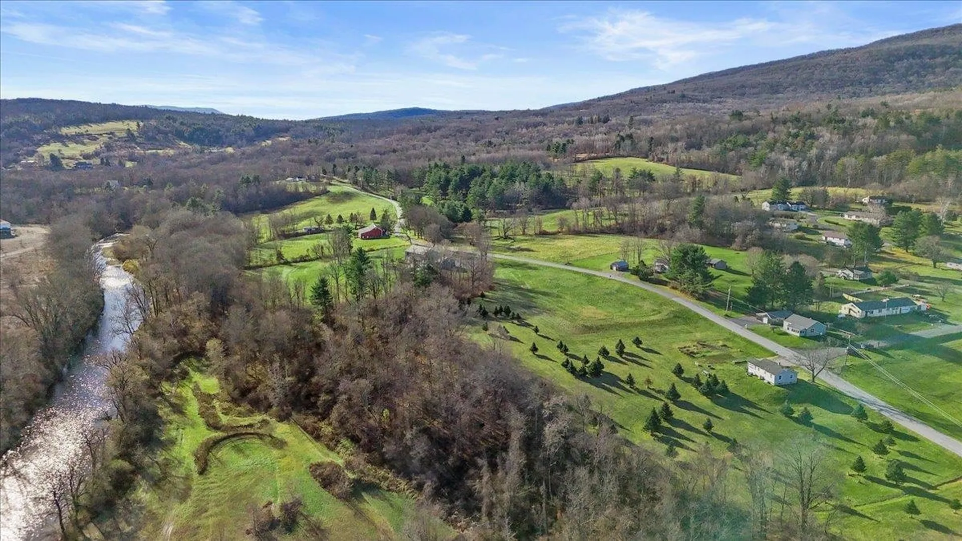 555 Northwest Hill Road Pownal VT 05261