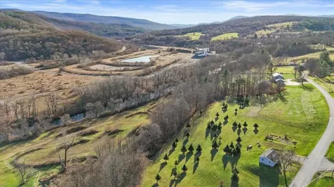 555 Northwest Hill Road Pownal VT 05261