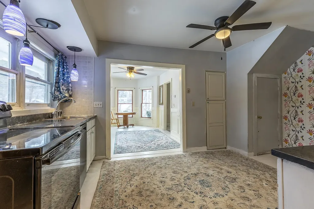 347 Main Street Londonderry VT 05155