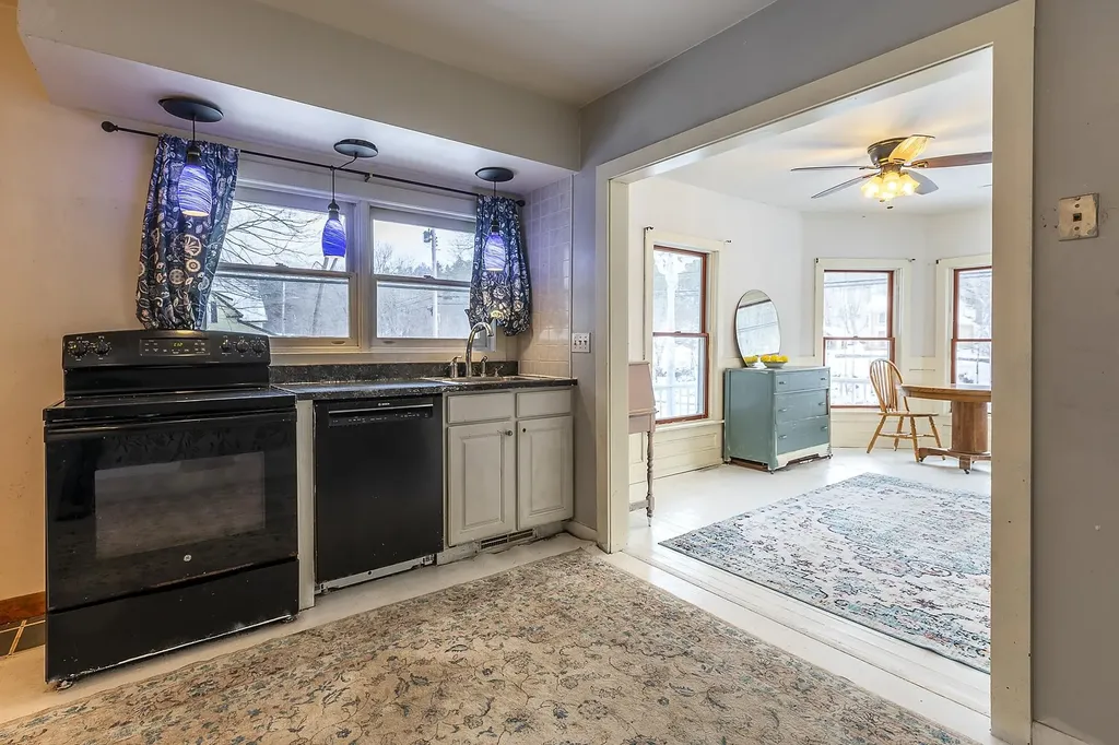 347 Main Street Londonderry VT 05155