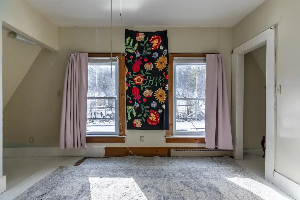 347 Main Street Londonderry VT 05155