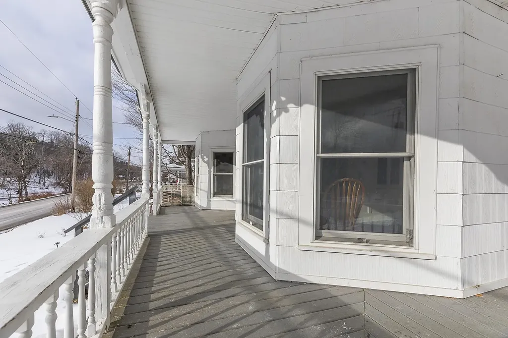 347 Main Street Londonderry VT 05155