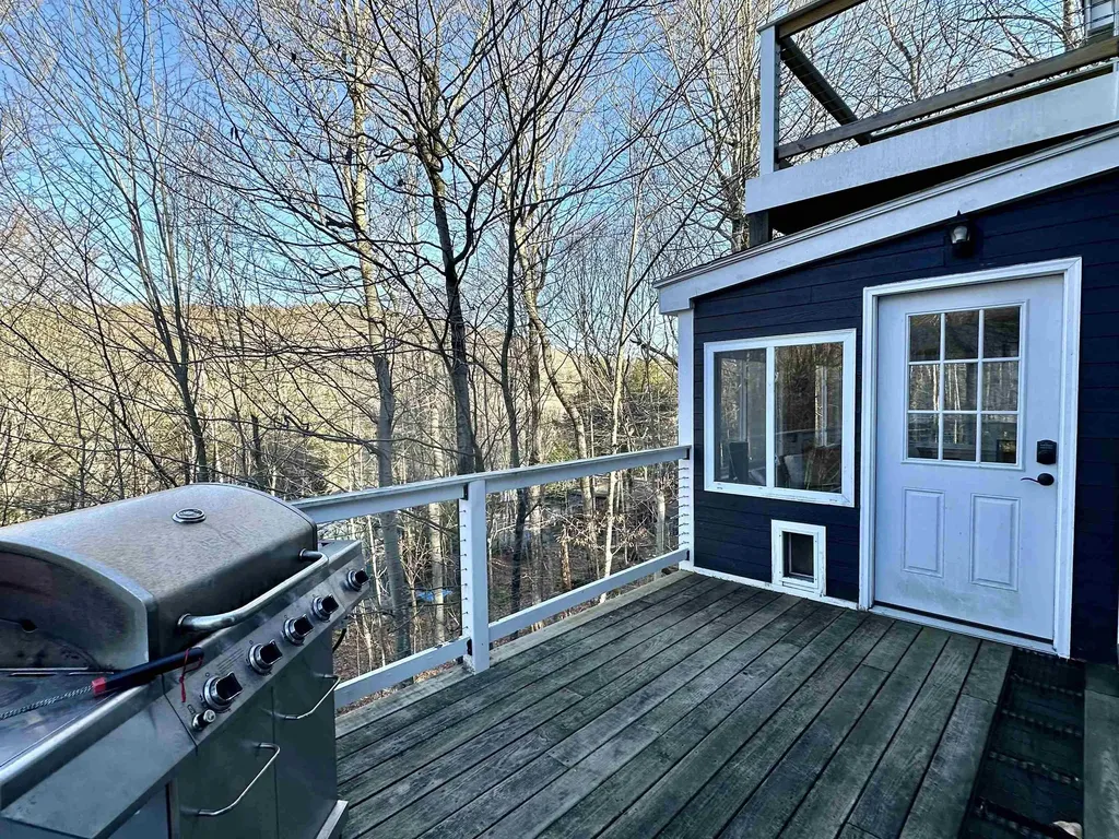 34 Hilltop Drive Newbury NH 03255