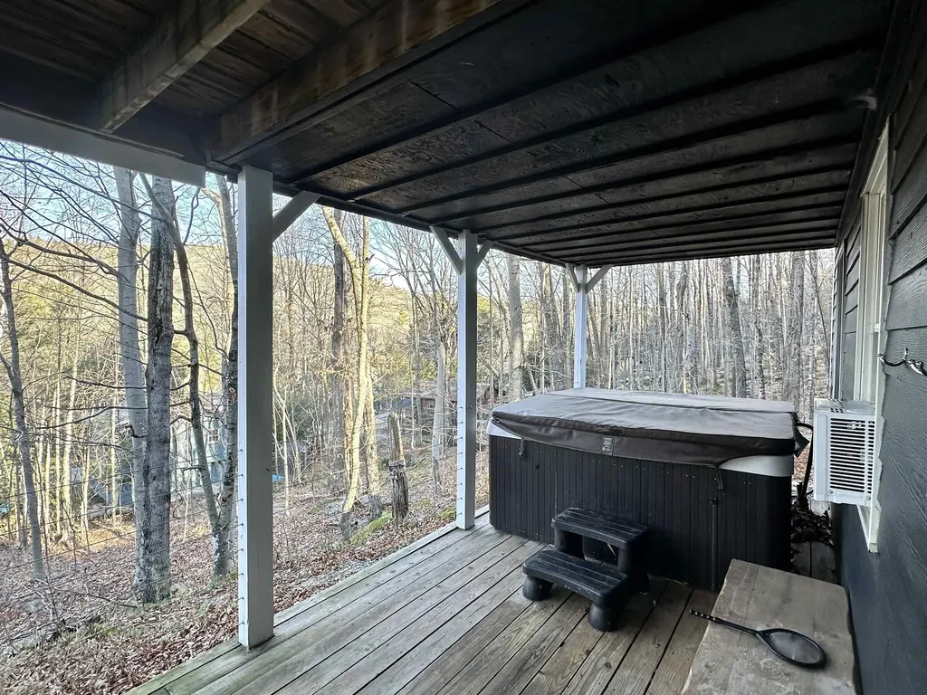 34 Hilltop Drive Newbury NH 03255