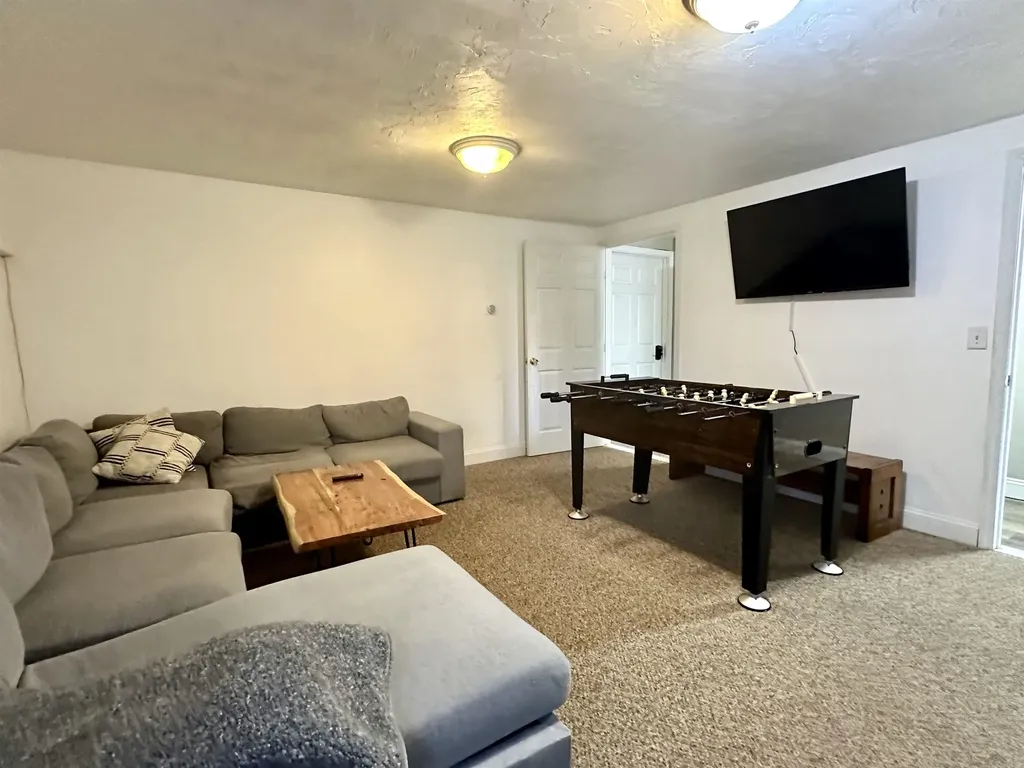 34 Hilltop Drive Newbury NH 03255