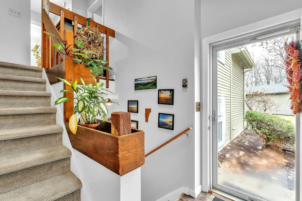 440 Oak Circle Colchester VT 05446