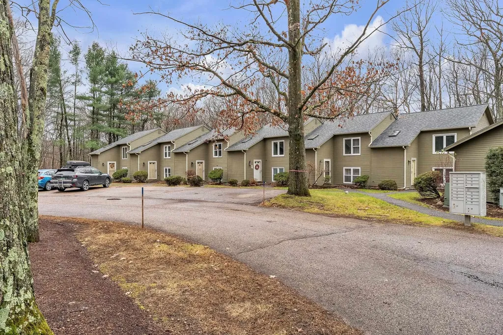 440 Oak Circle Colchester VT 05446