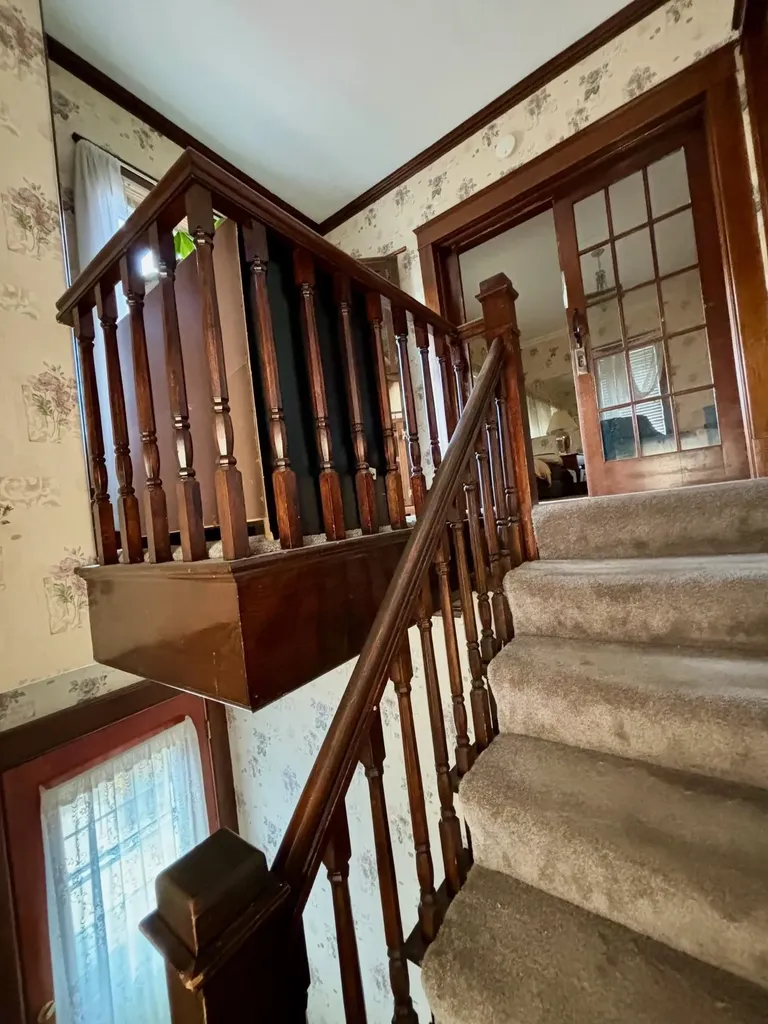 214 Pine Street Nashua NH 03060