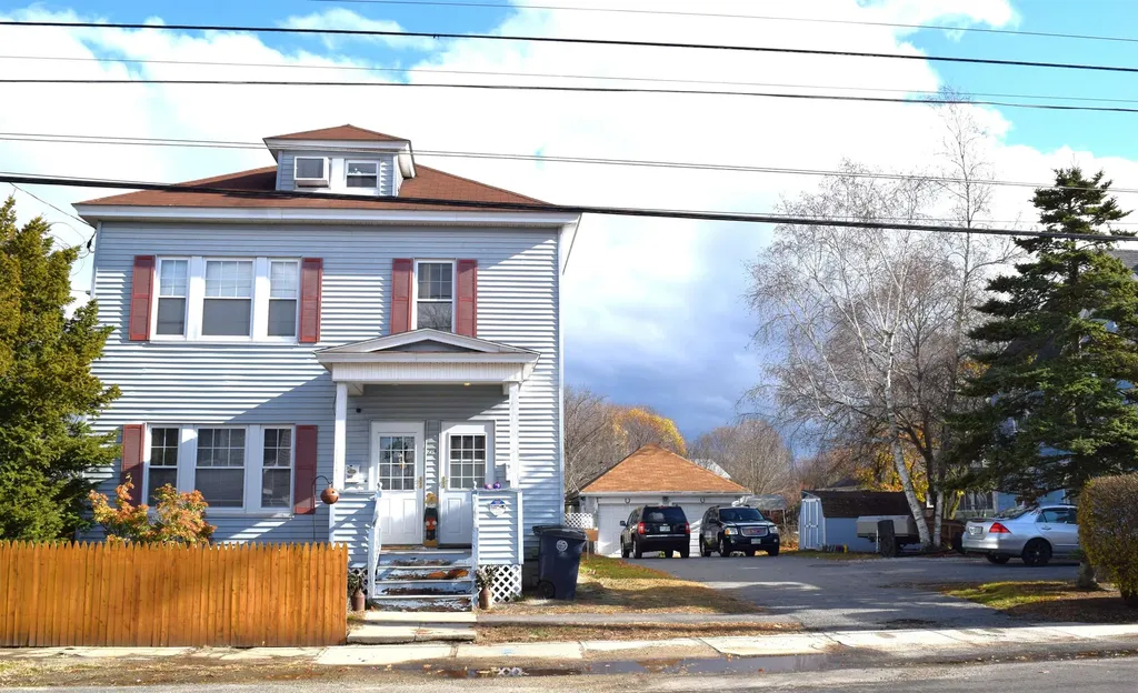 214 Pine Street Nashua NH 03060