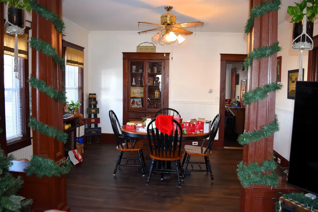 214 Pine Street Nashua NH 03060