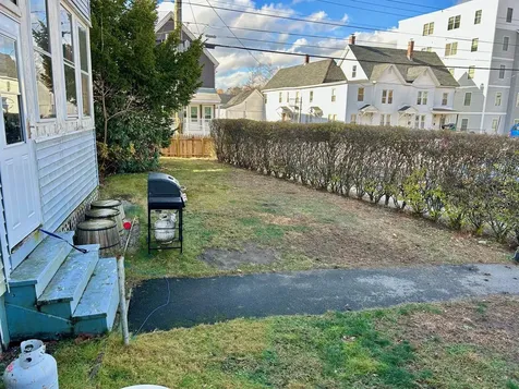 214 Pine Street Nashua NH 03060
