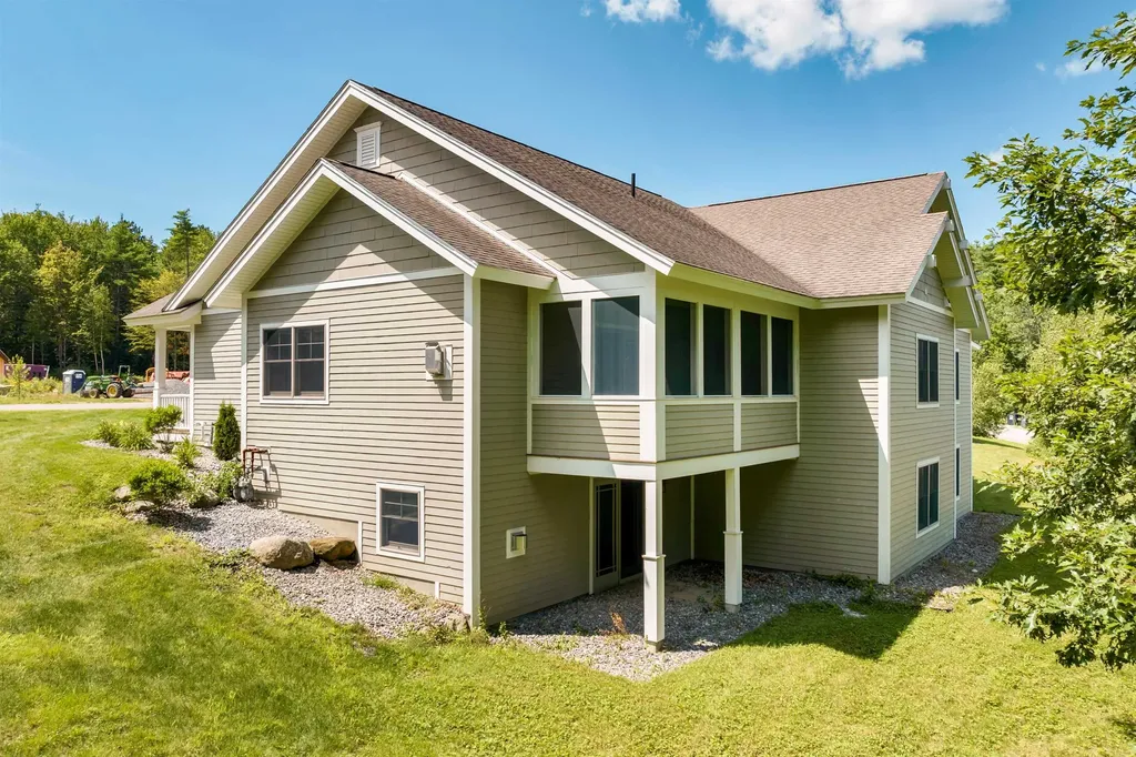 18 Stonehenge Circle Northfield NH 03276