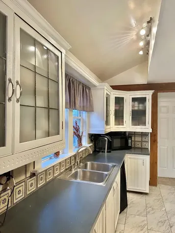 68 Orange Street Farmington NH 03835