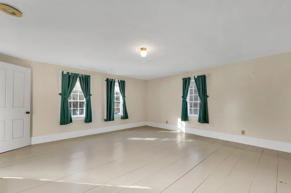 180 Browns Ridge Road Ossipee NH 03864