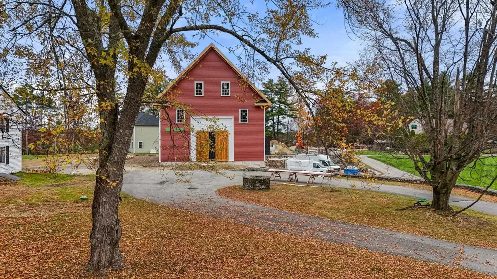 67 Groton Road Nashua NH 03062