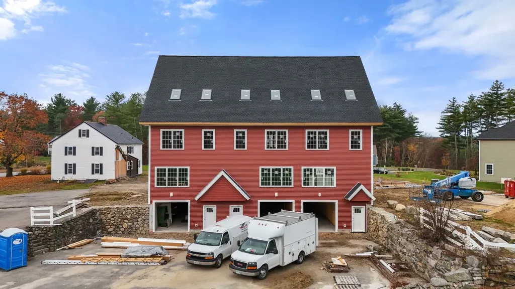 67 Groton Road Nashua NH 03062