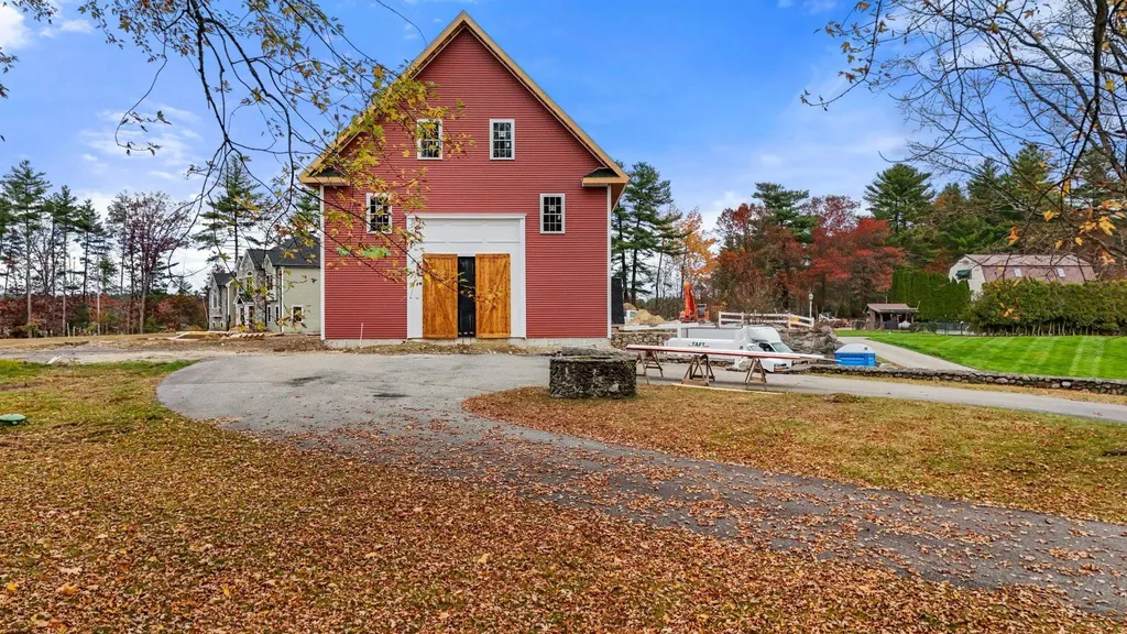 67 Groton Road Nashua NH 03062