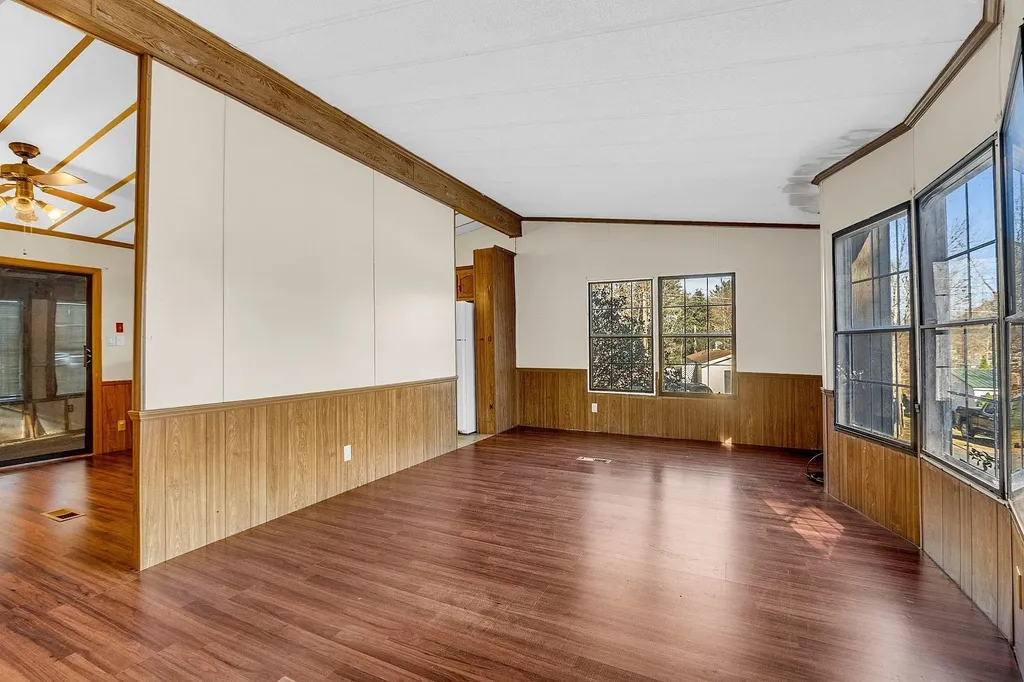 92 Lat Lane Swanzey NH 03446